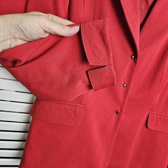 Tahari Women's Red Wool Blend Blazer Size 10 - Picture 6 of 13